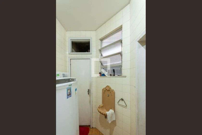 Furnished 2-bedroom apartment with 65 m² — photo 2