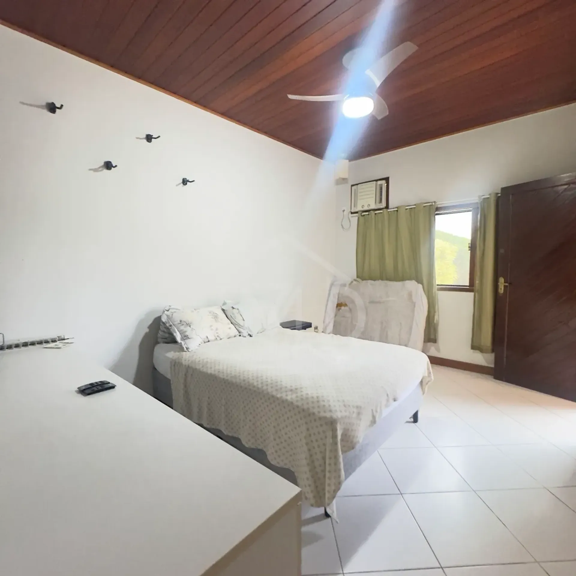 Furnished house, 250 m², with a walk-in closet — photo 2