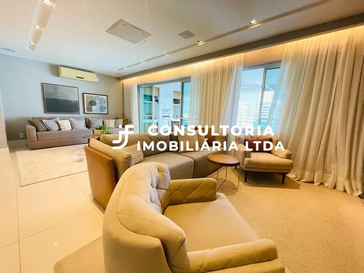 Apartamento mobiliado 160 m² com 3 quartos e 5 banheiros — photo 6