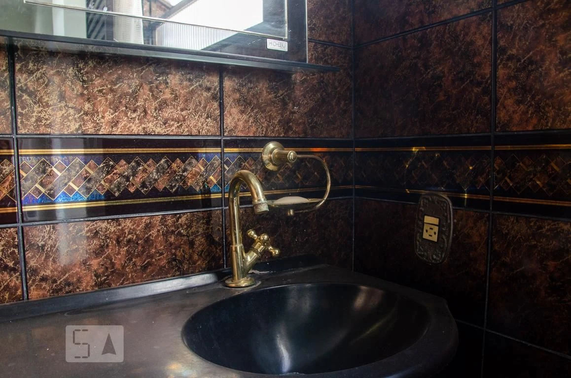 2-bedroom apartment with separate kitchen and gas stove — photo 11