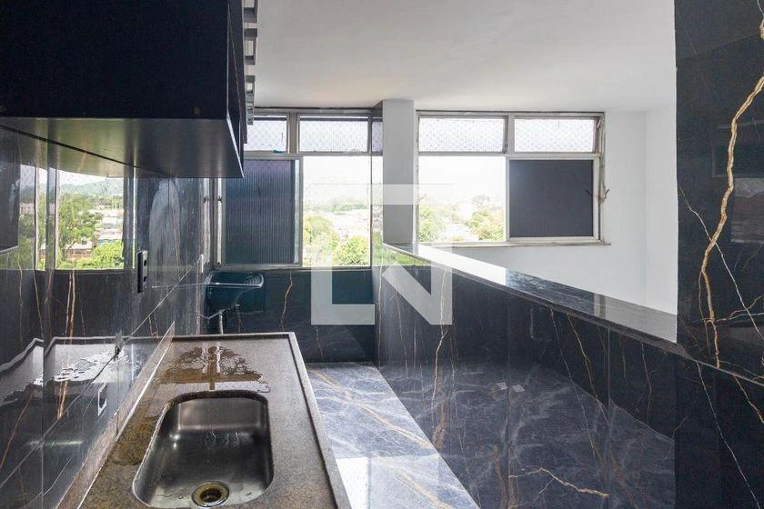 2-bedroom apartment with a washing machine — photo 9