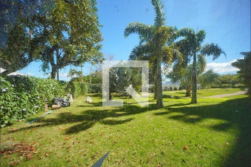 3-bedroom apartment with a water view in Florianópolis — photo 17