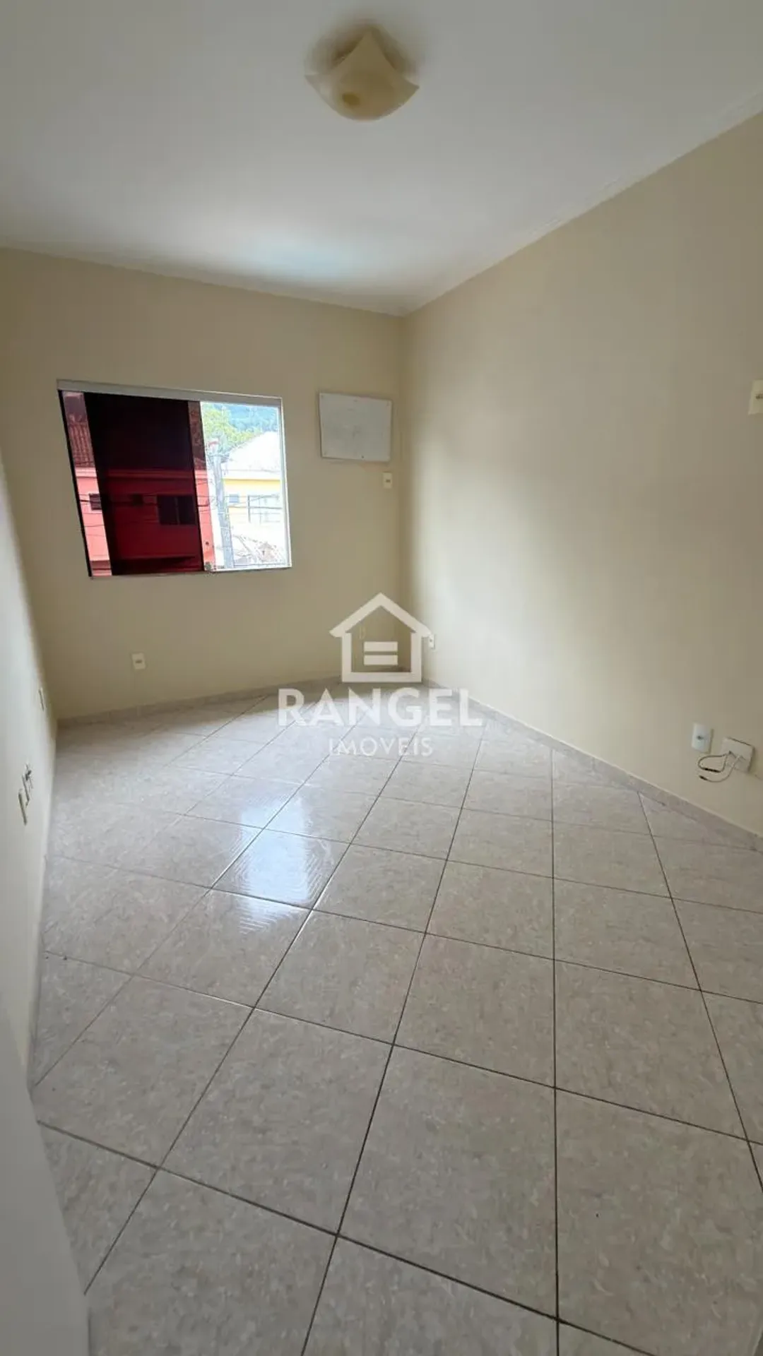 Casa de 3 quartos com piscina privativa, Vargem Pequena — photo 16
