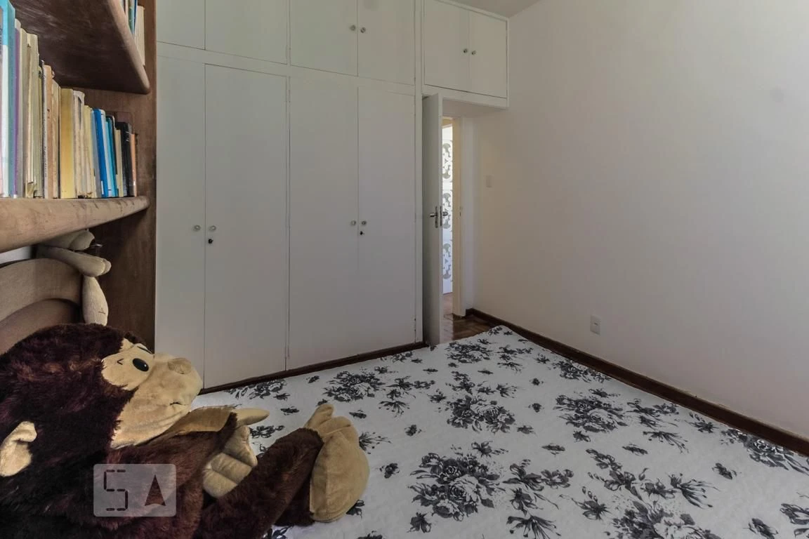 Furnished 4-bedroom apartment with 3 bathrooms — photo 21