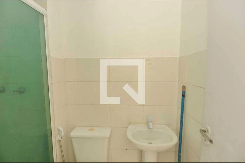 Apartamento de 2 quartos em condomínio com piscina — photo 5