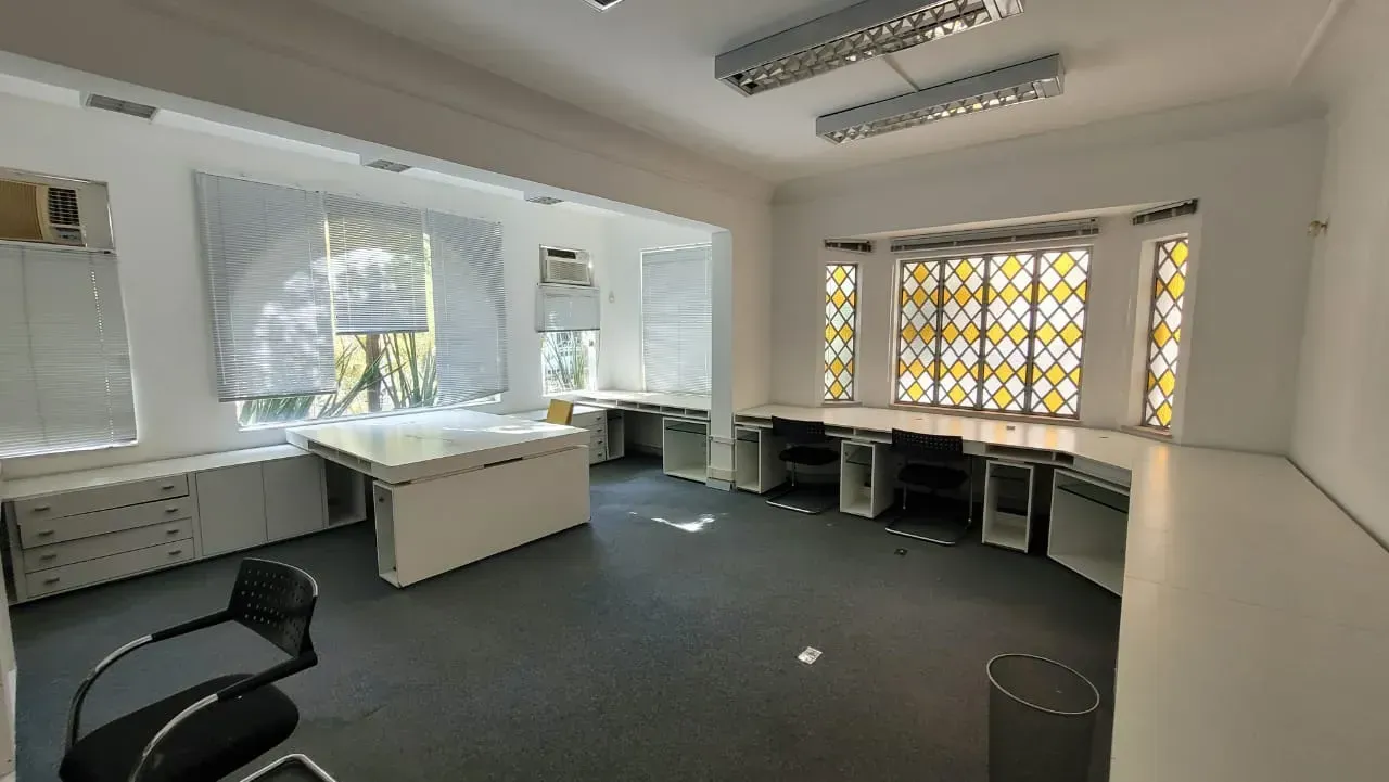 550 m² house with 5 bedrooms and 5 bathrooms