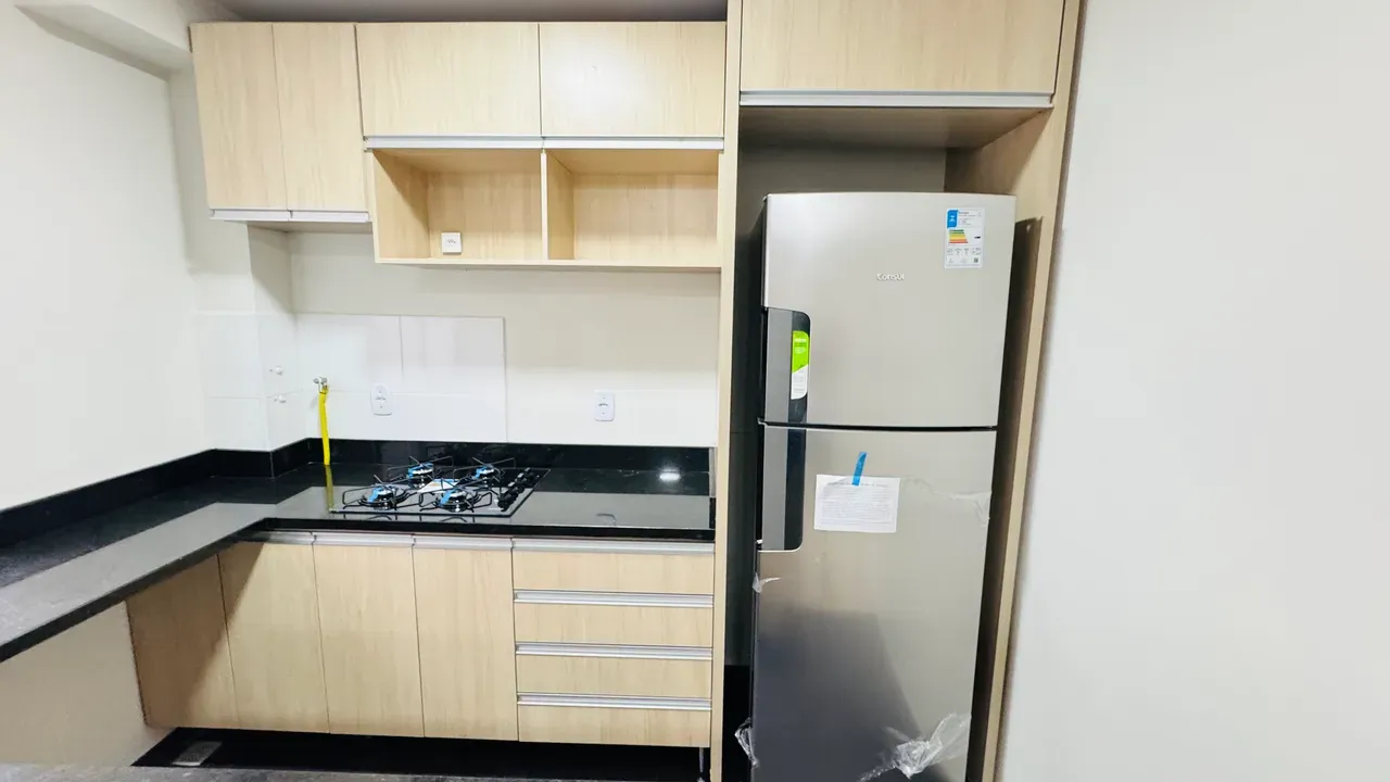 2-bedroom apartment in a building with a gym — photo 4