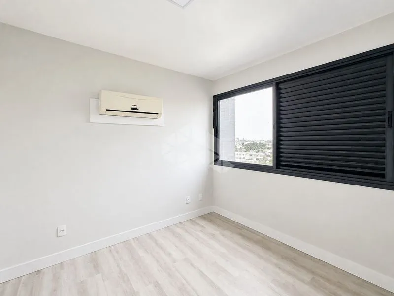 Departamento de 4 dormitorios con ventanales de piso a techo — photo 32