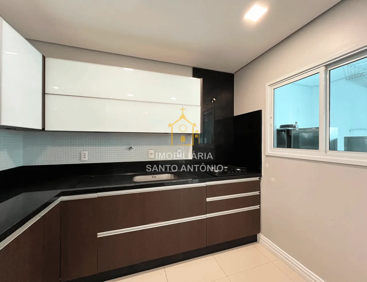 Casa de 360 m² no 2º andar com 2 vagas e cozinha integrada — photo 12