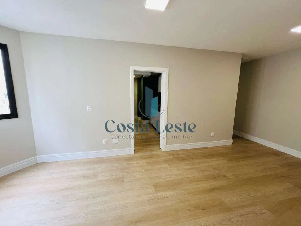 Apartment, 78 m², with a water view — photo 15