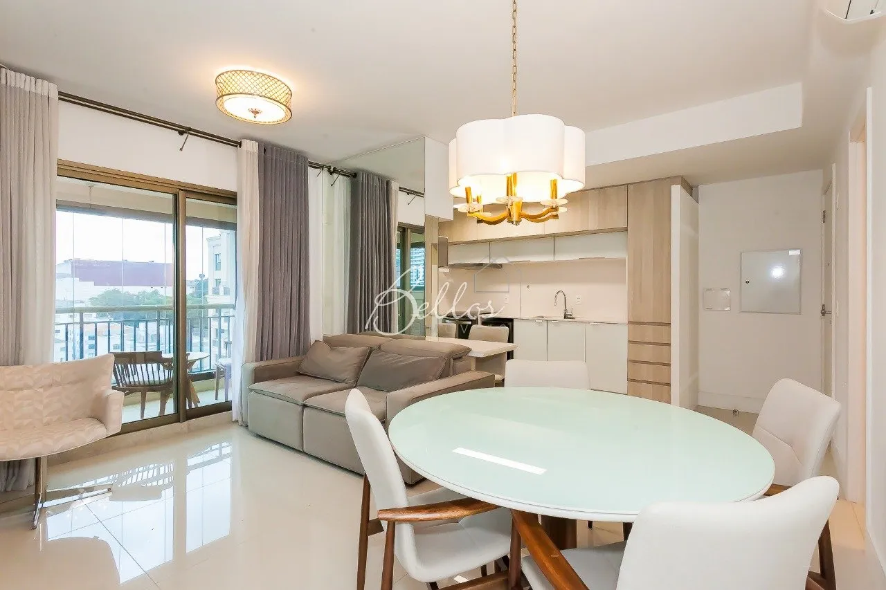 Apartment with open-plan kitchen, 2 en-suite and 3 baths — photo 3