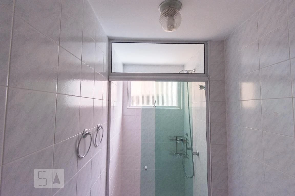 Apartamento com piso de madeira ou laminado, Centro — photo 33