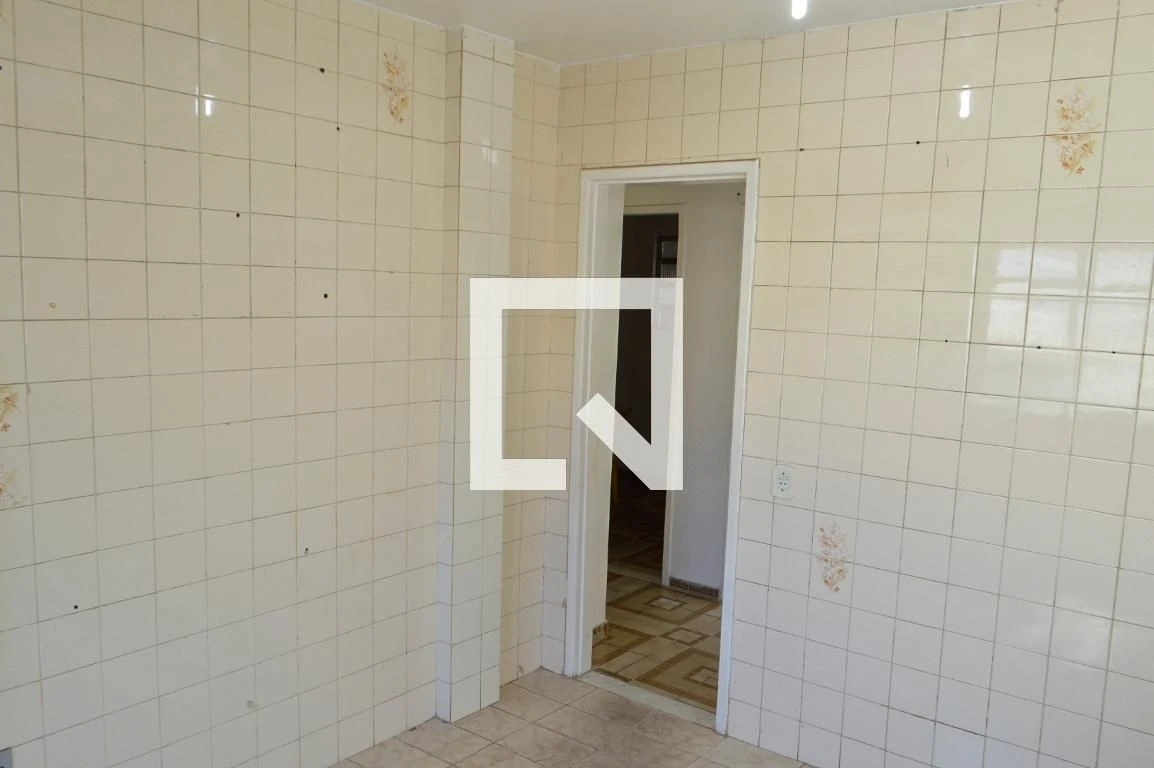 Apartamento sem mobília com 3 quartos e banheiro — photo 8