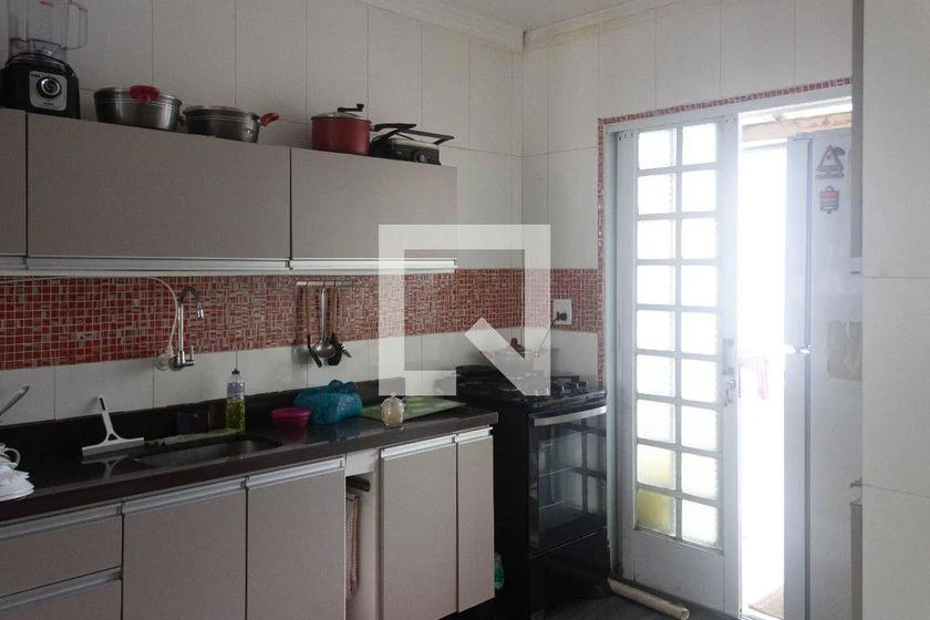 2-bedroom house with a washing machine — photo 24