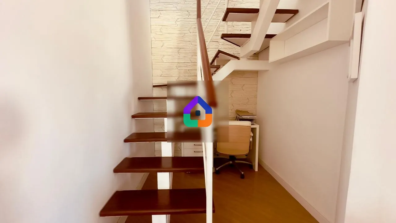 Apartamento com 4 quartos e varanda fechada de vidro — photo 18