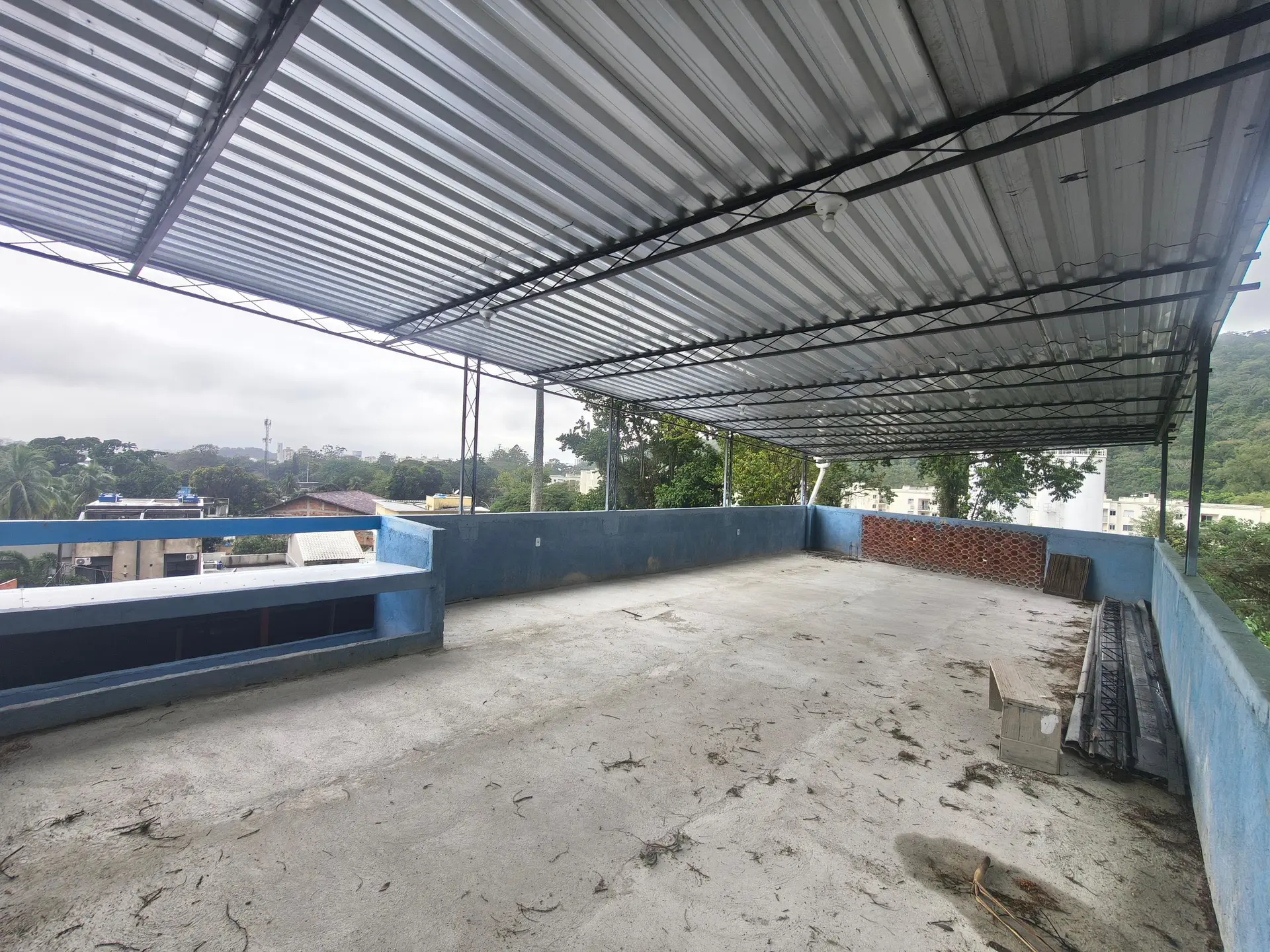 Apartamento com 2 quartos e varanda vista para as montanhas — photo 19
