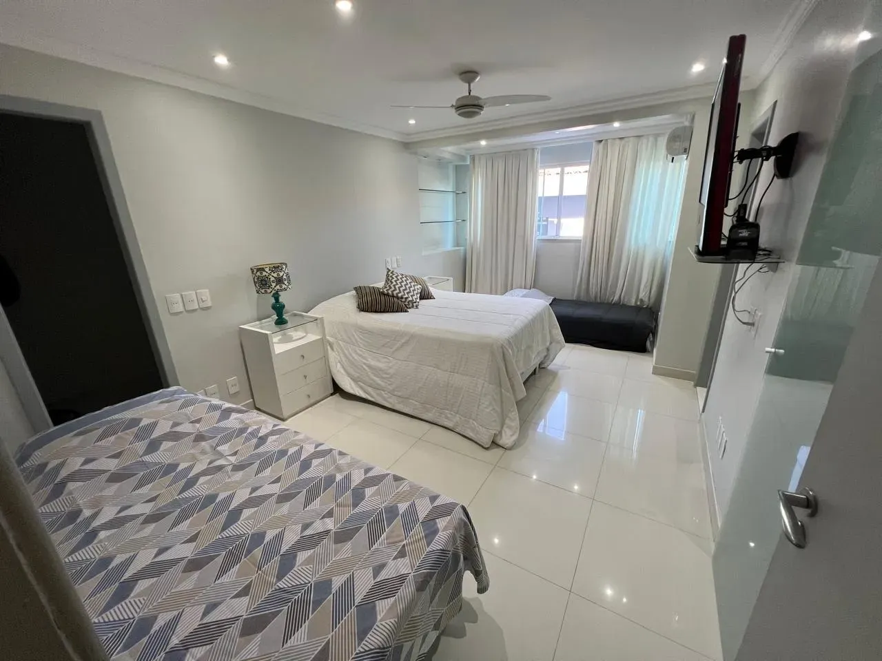 Furnished house with 6 suites, 8 baths and 720 m² — photo 6