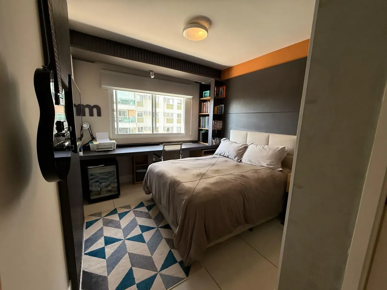Furnished apartment with 4 bedrooms and 5 bathrooms — photo 17