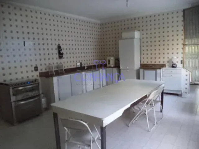 Casa com 4 quartos, 295 m² construídos e piscina — photo 4