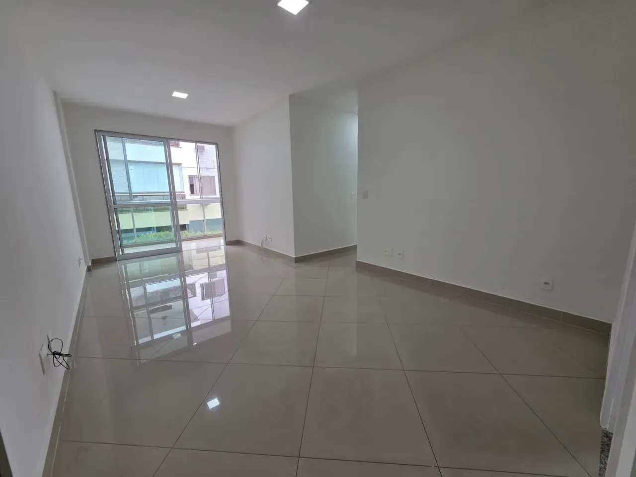 3-bedroom apartment, 1 with its own bathroom, 85 m² — photo 10