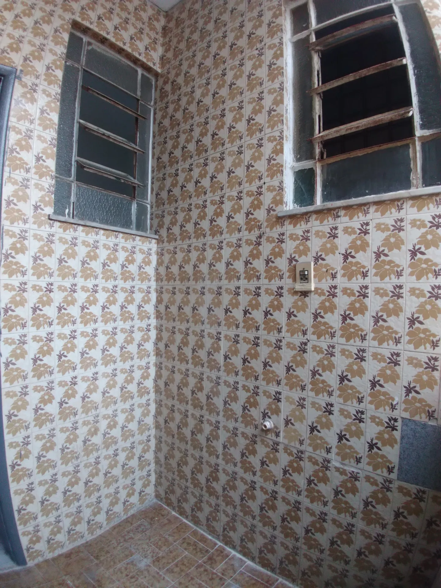 Невмеблированная квартира с 2 спальнями и отдельной кухней — photo 28