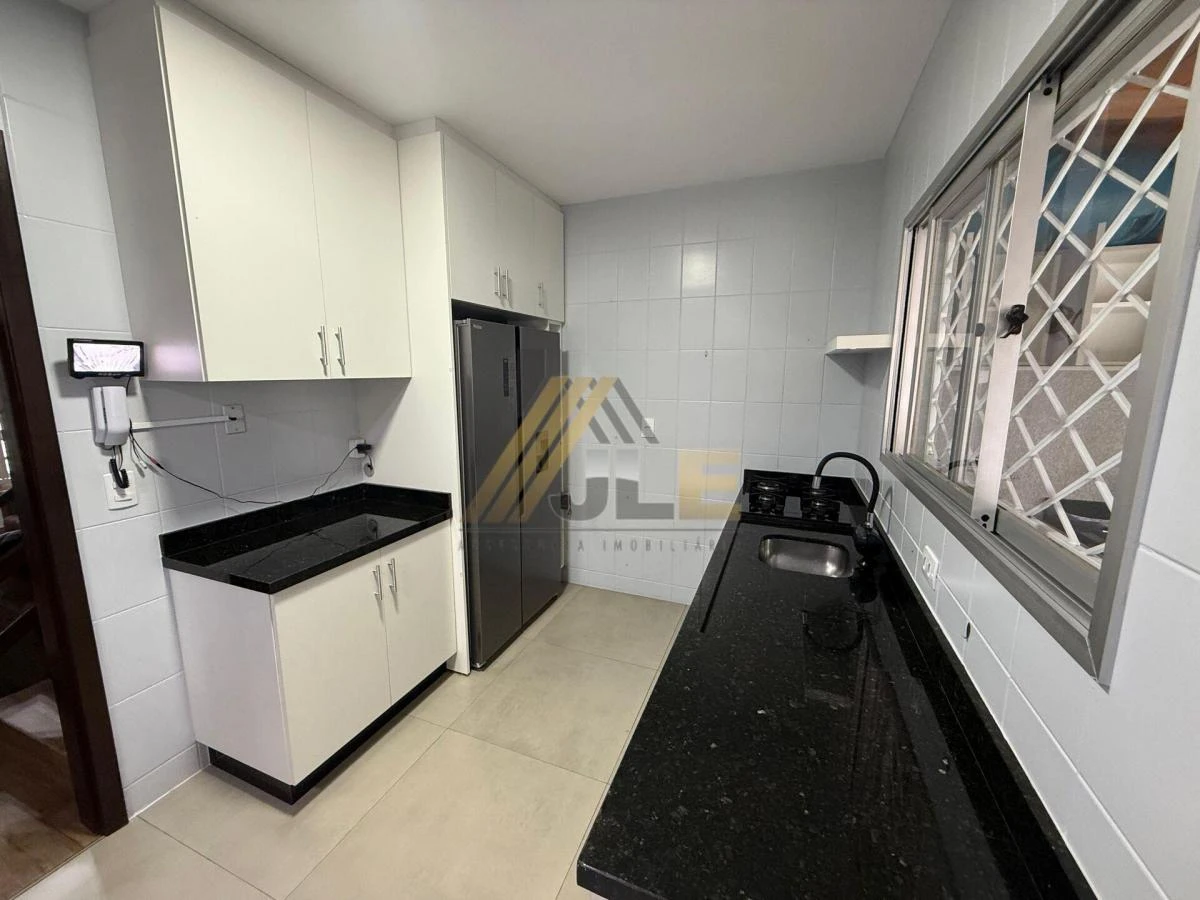 Furnished house with 3 bedrooms and an en-suite