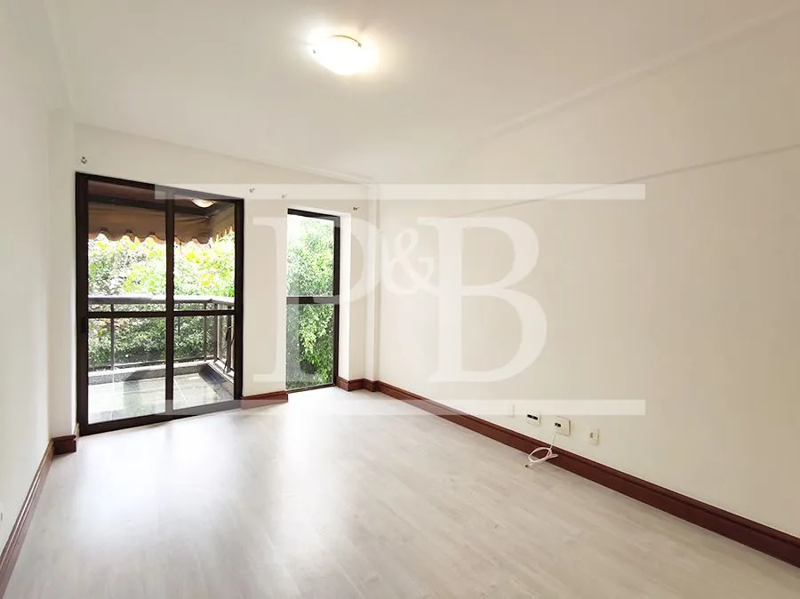 Apartamento com 4 dormitórios e closet tipo walk-in — photo 27