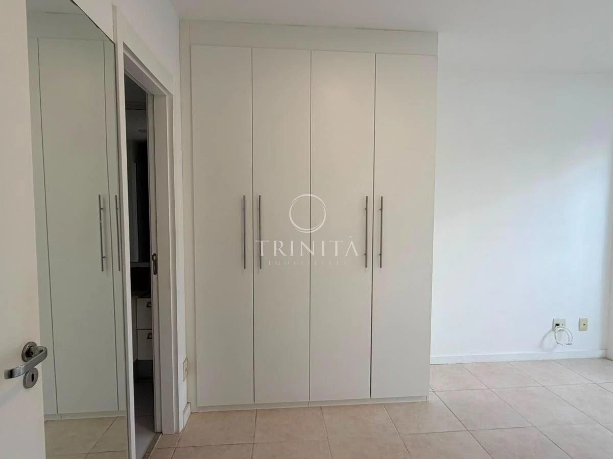 Furnished 2-bedroom apartment with en-suite and parking — photo 37