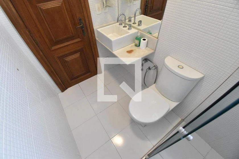 House with 5 bedrooms, gas stove and 650 m² — photo 46