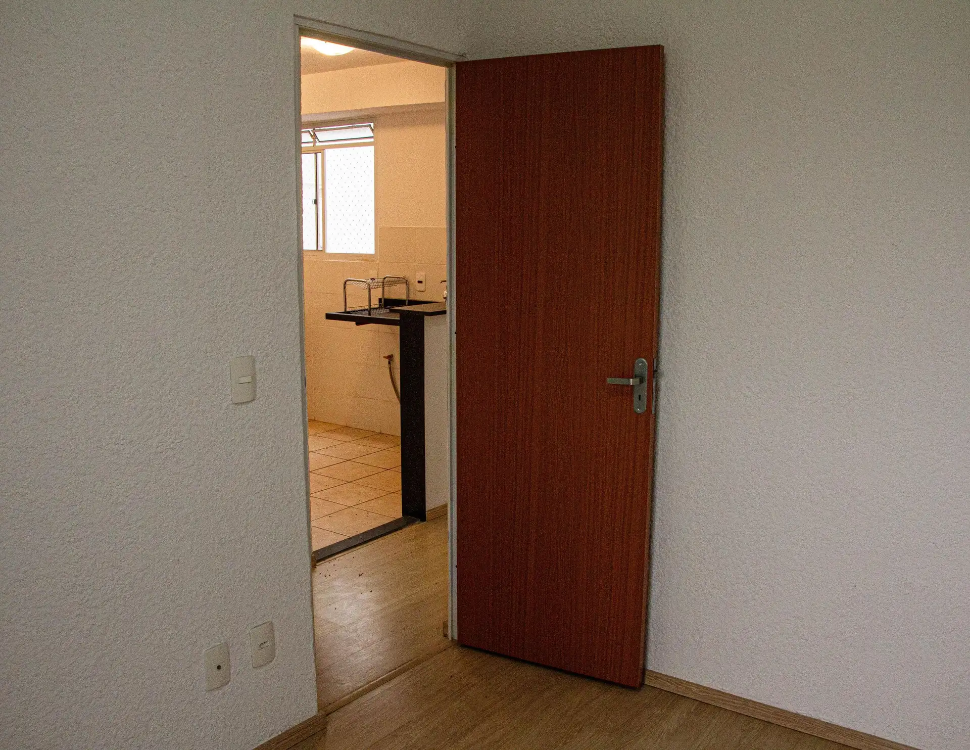 2-bedroom apartment with balcony and open-plan kitchen — photo 14