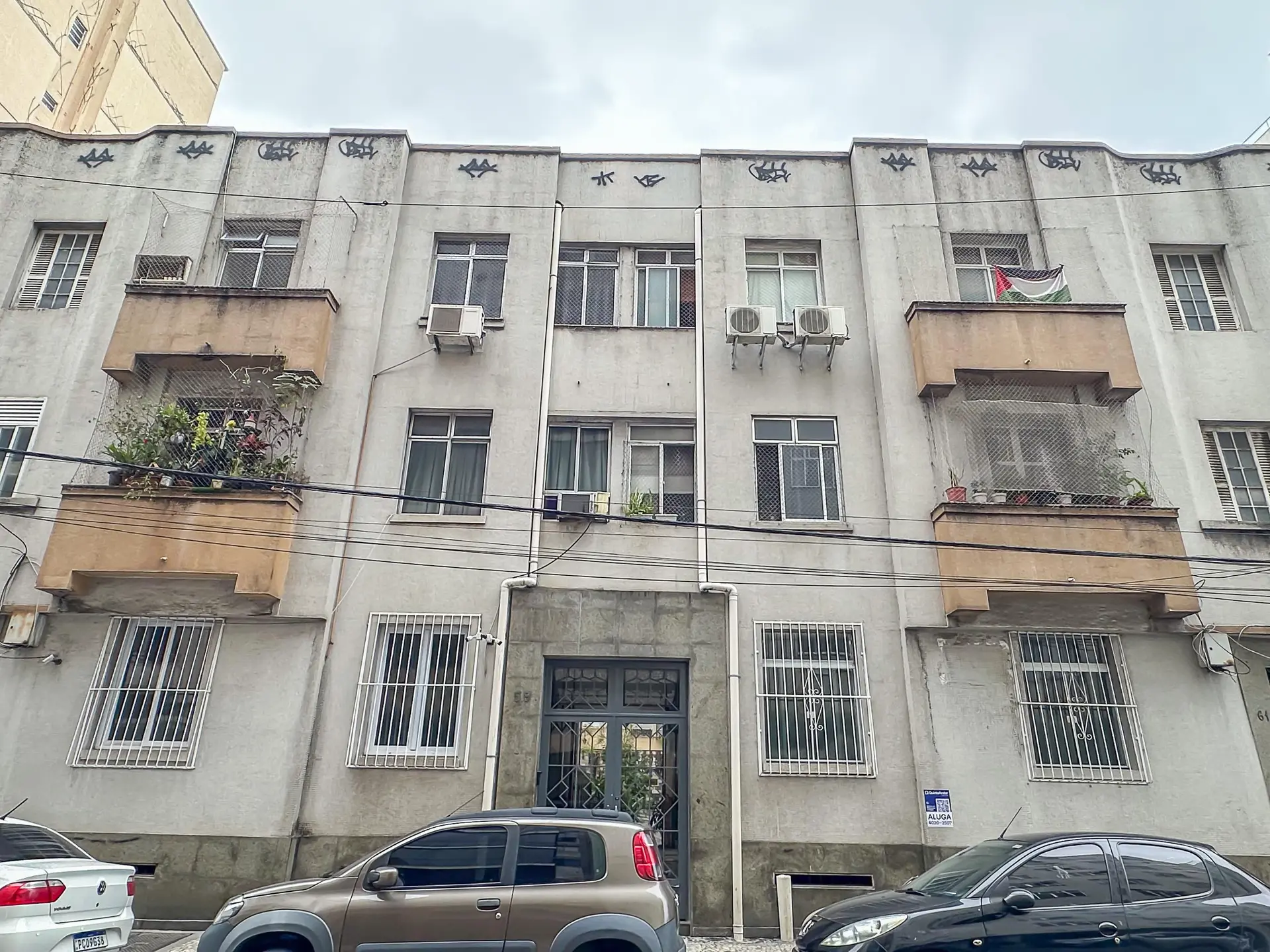 Furnished 1-bedroom apartment with balcony and private garden — photo 29