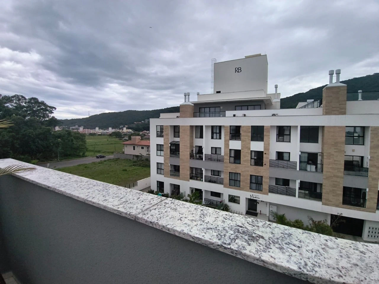 Furnished apartment, 32 m², with floor-to-ceiling windows — photo 21