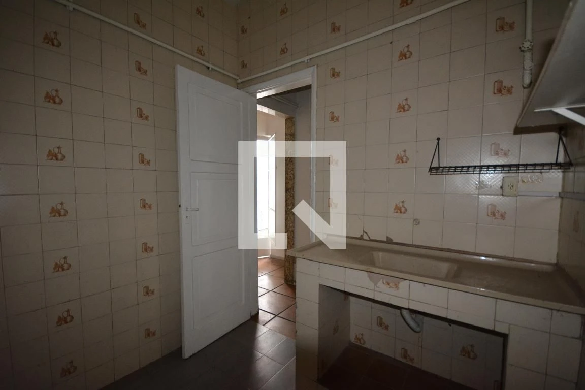 2-bedroom apartment with 1 bathroom, no parking space — photo 25