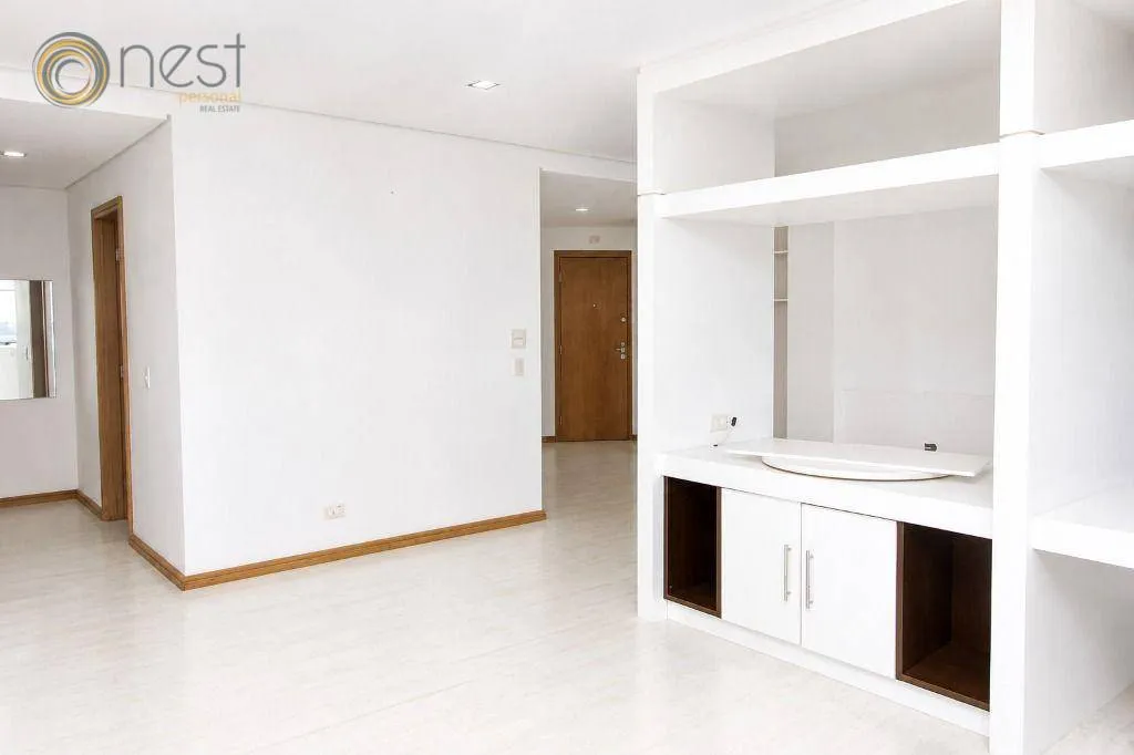 1-bedroom apartment with a washing machine and 65 m² — photo 20