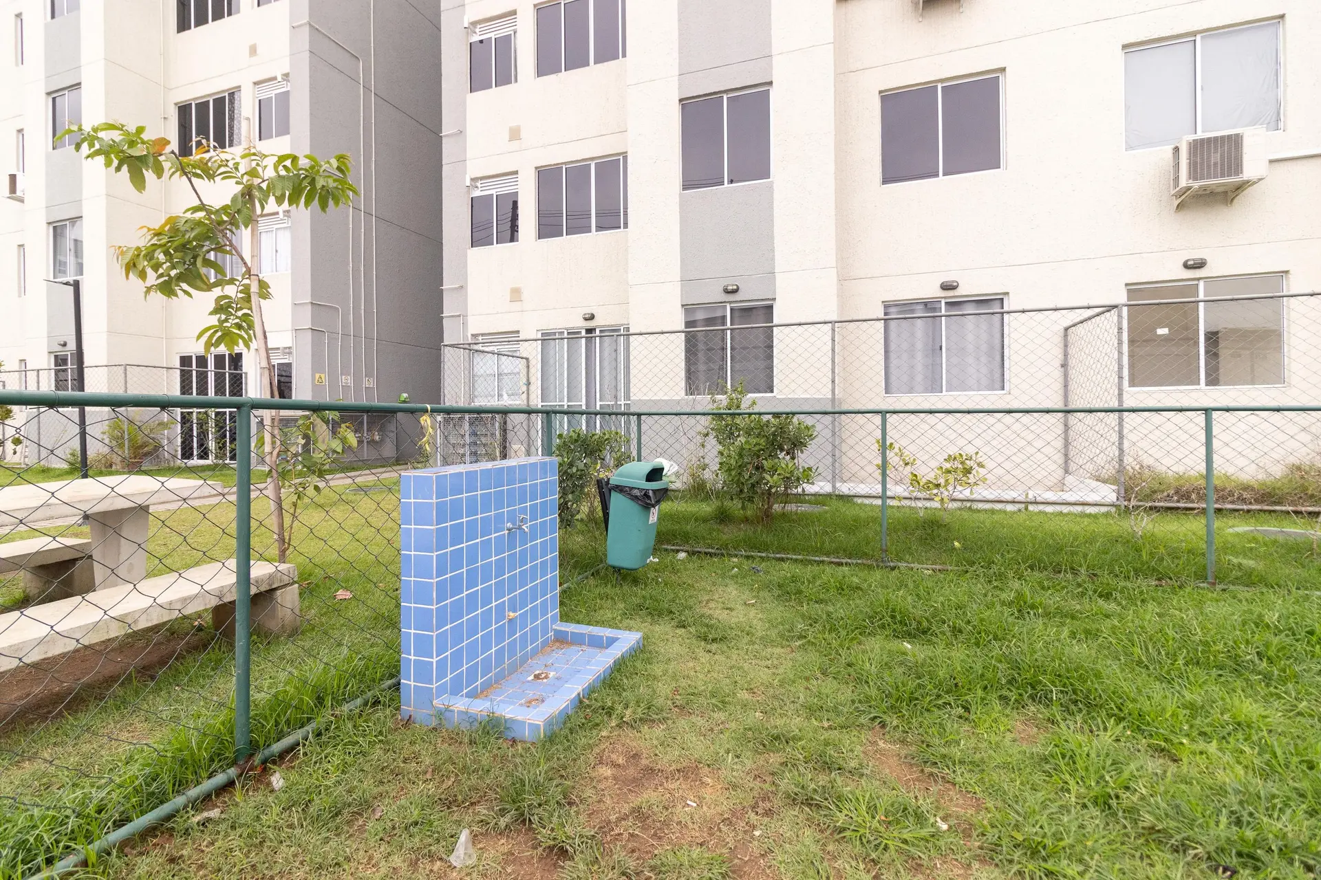 Apartamento com 2 quartos e piscina no condomínio — photo 46