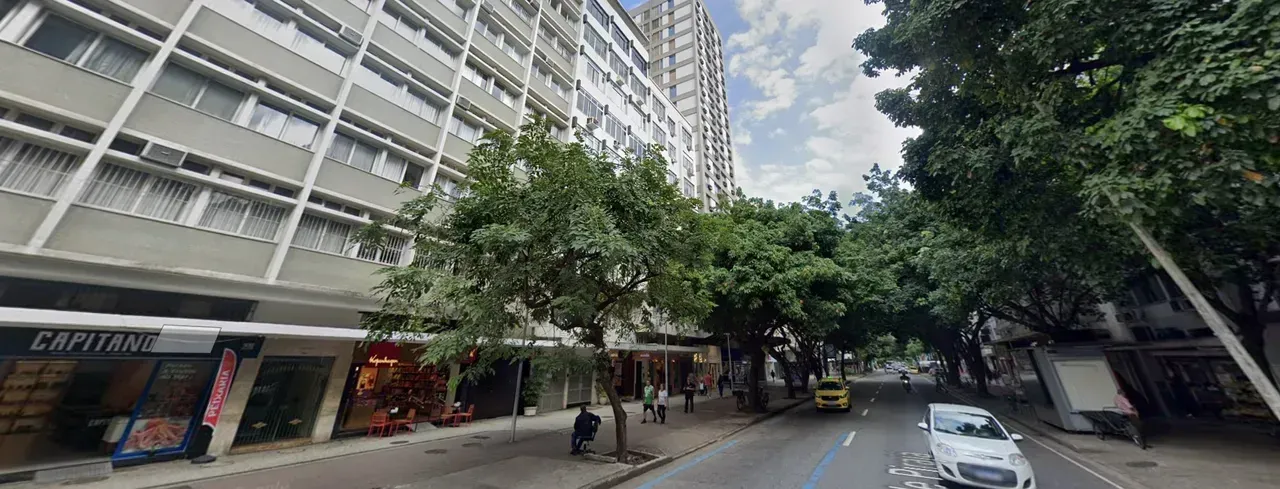 Furnished 140 m² apartment with 3 bedrooms and 3 baths — photo 11