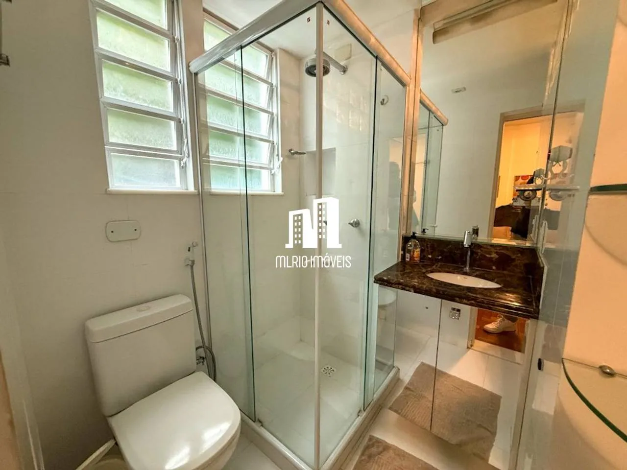 Деревянный пол или ламинат и 3 спальни: квартира 120 м² — photo 20