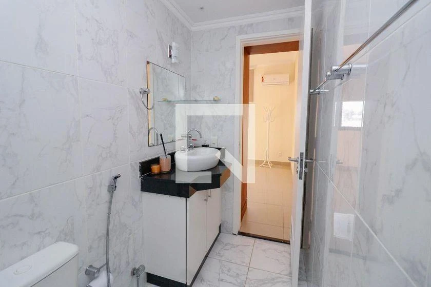 2-bedroom apartment with a water view in Rio de Janeiro — photo 16