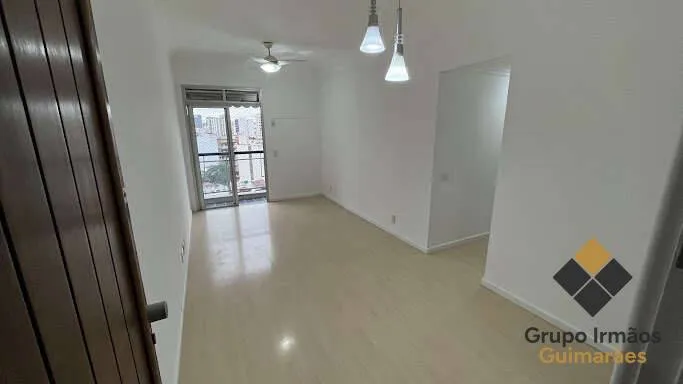Departamento de 2 dormitorios en edificio con piscina