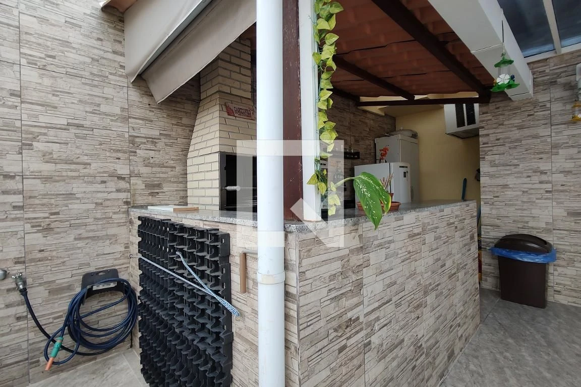 Glass-enclosed balcony in a 3-bedroom apartment, 155 m² — photo 87