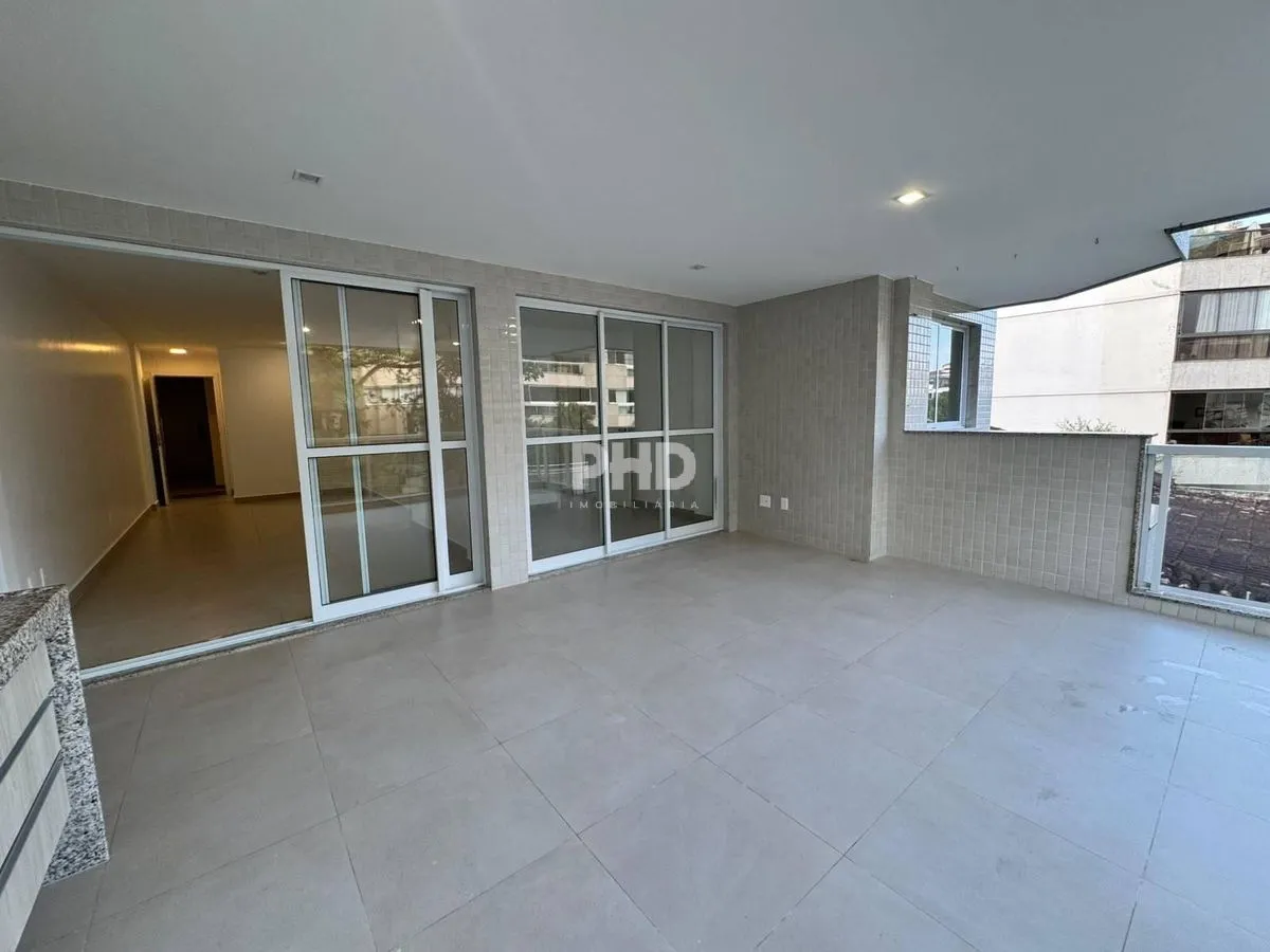 Apartment on the 1st floor with a grill on the balcony — photo 22