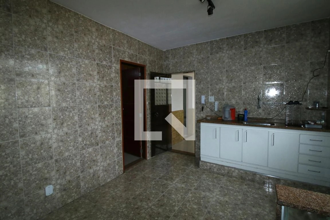 Unfurnished house for rent with 4 bedrooms and private garden — photo 29