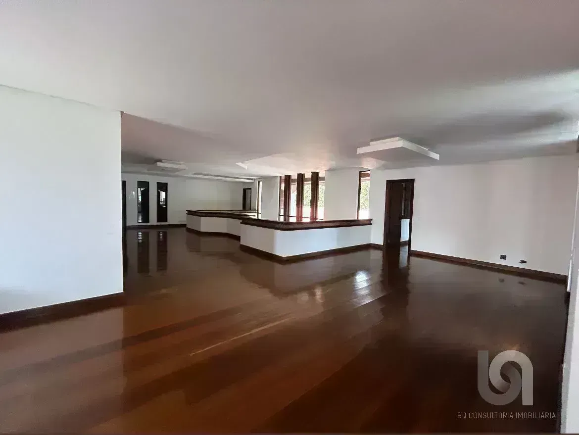 Casa com 6 quartos e cozinha fechada, 3000 m² — photo 11