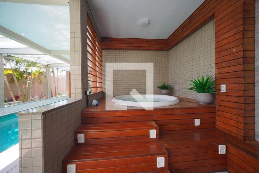 Apartment, 140 m², with a glass-enclosed balcony — photo 15