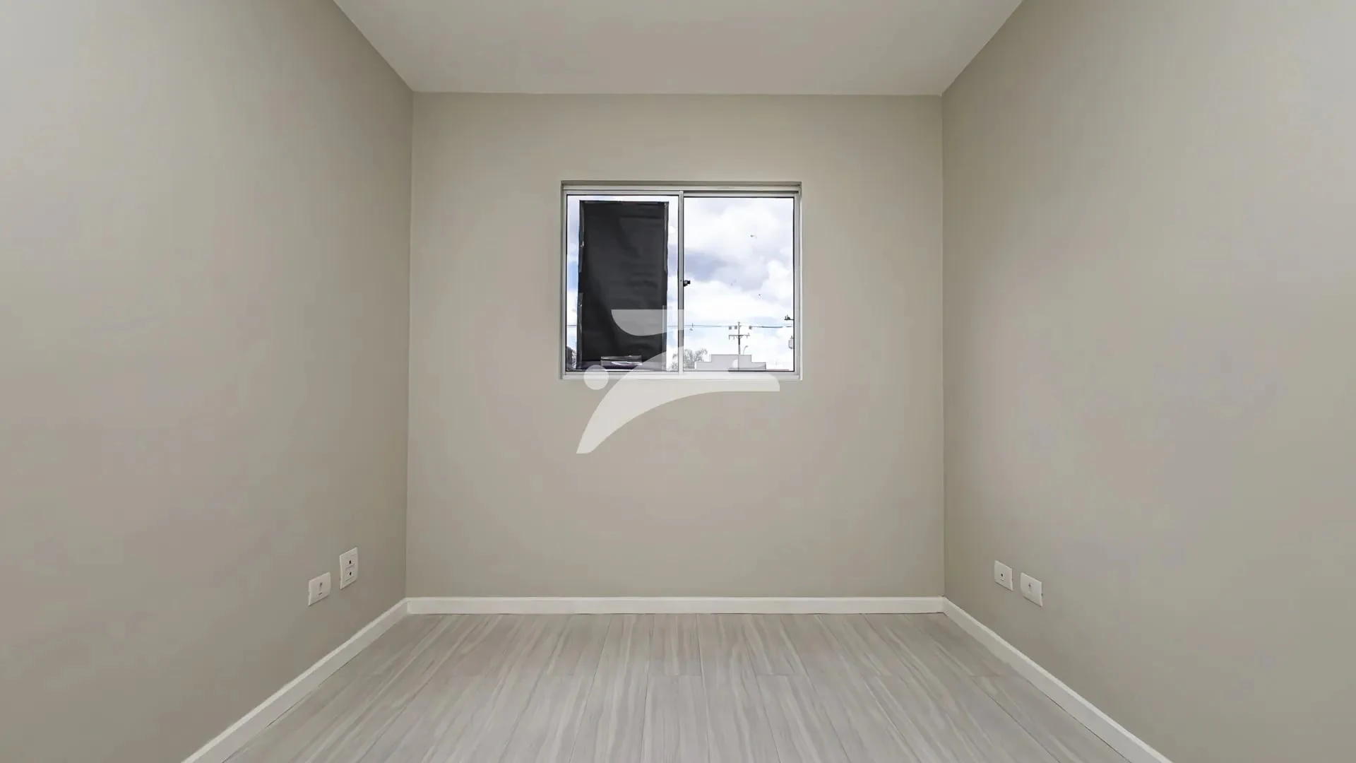 Балкон с грилем и 3 спальни: квартира 56 м² — photo 6