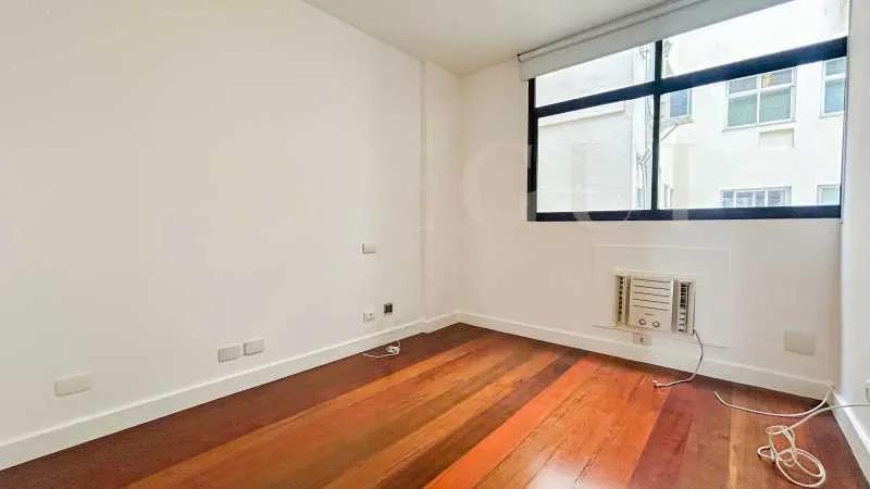 3-bedroom apartment, 1 with its own bathroom, 125 m² — photo 11