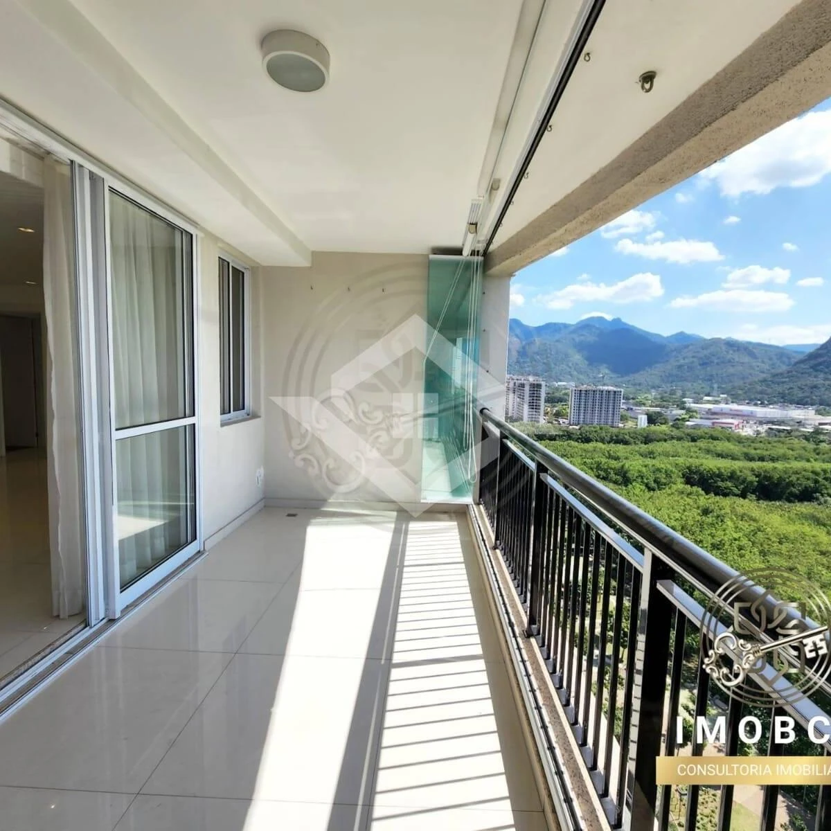 166 m² apartment with 3 bedrooms and a balcony — photo 31