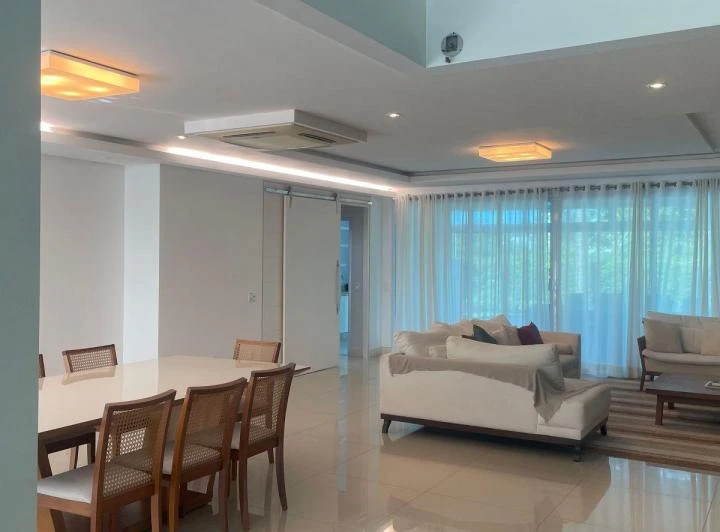 600 m² house with 5 en-suite bedrooms and 3 parking — photo 6