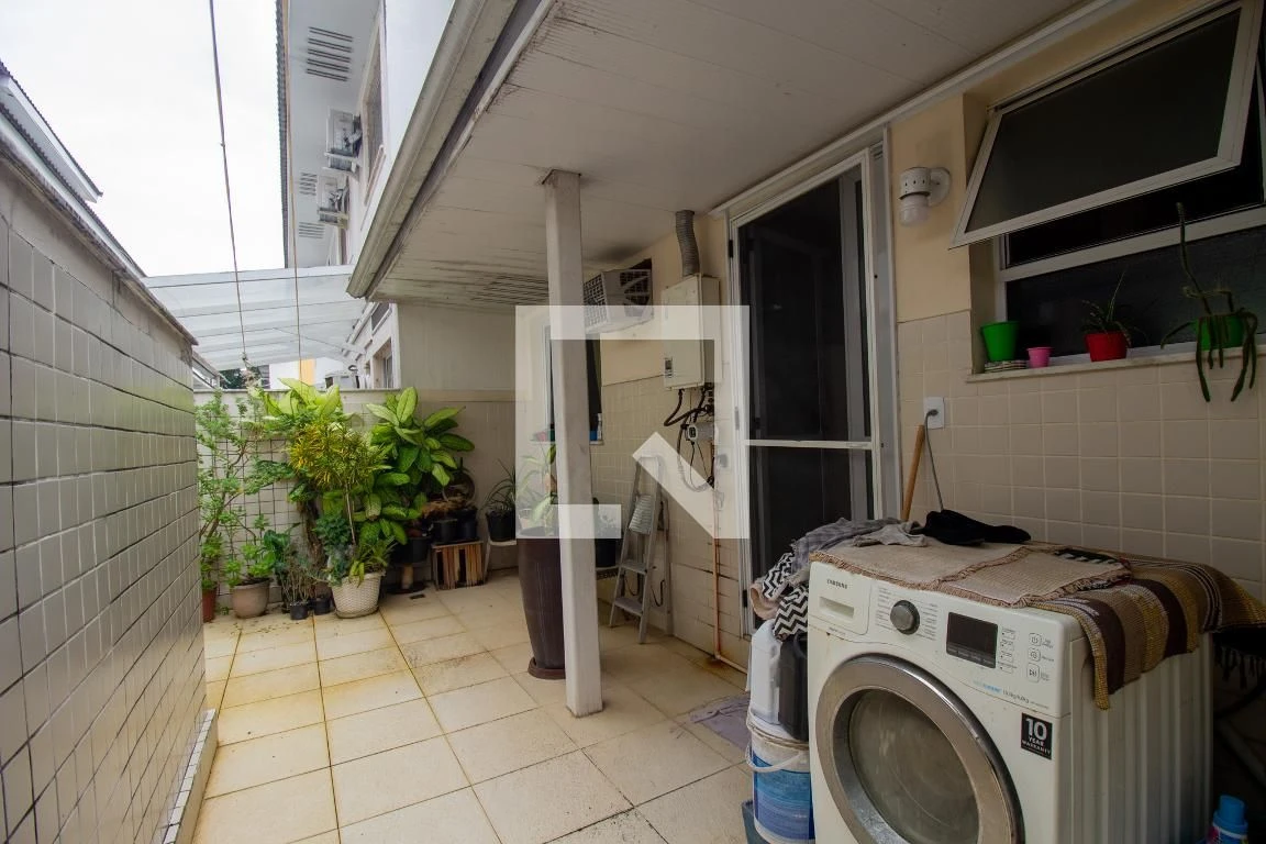 Furnished 3-bedroom house with 6 bathrooms and 3 parking — photo 38