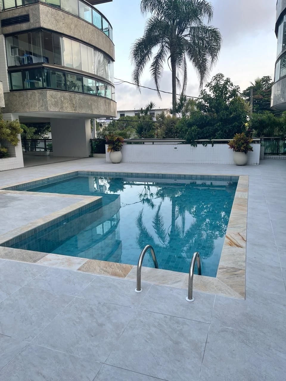 Private pool in a 2-bedroom apartment, 111 m² — photo 20